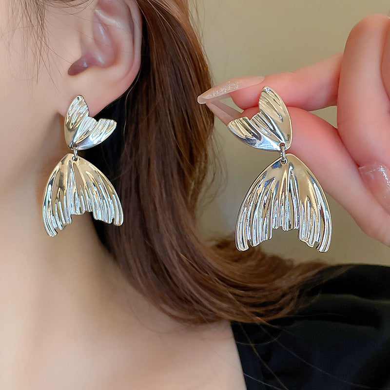 Orecchini a Nappa Geometrici Minimalisti in Metallo Placcato con Perni in Argento Sterling
