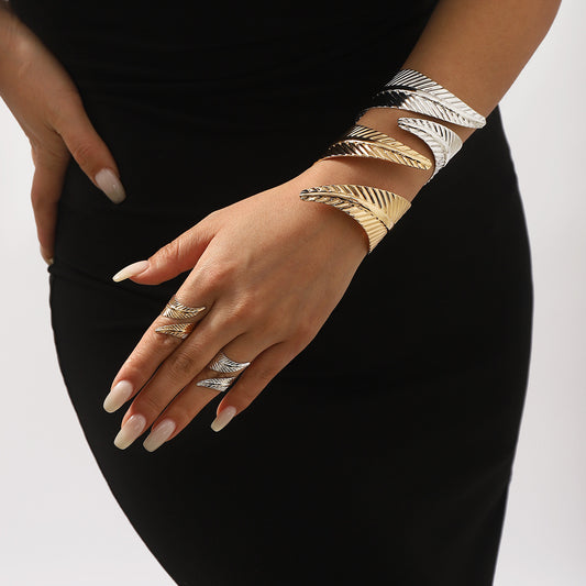 Set bracciale e anello aperti con foglie geometriche, in ferro placcato, stile vintage, per feste e vacanze