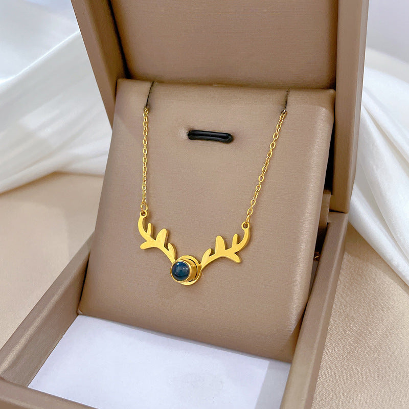 Minimalist Geometric Titanium Steel Plated Necklace for Women with Gold-Plated Projection Stone Pendant and Clavicle Chain Style