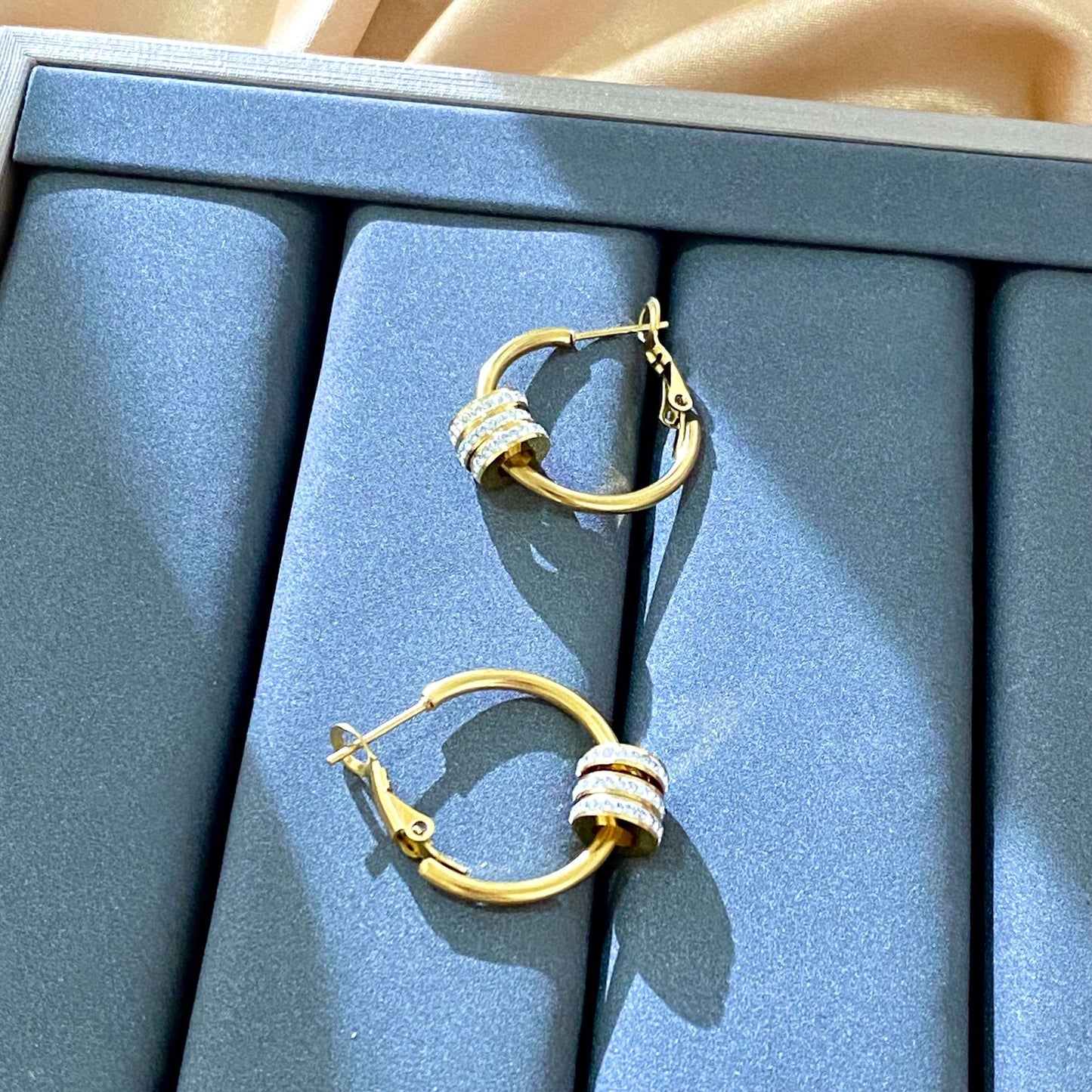 Luxury Elegant Round Titanium Steel Hoop Earrings for Women