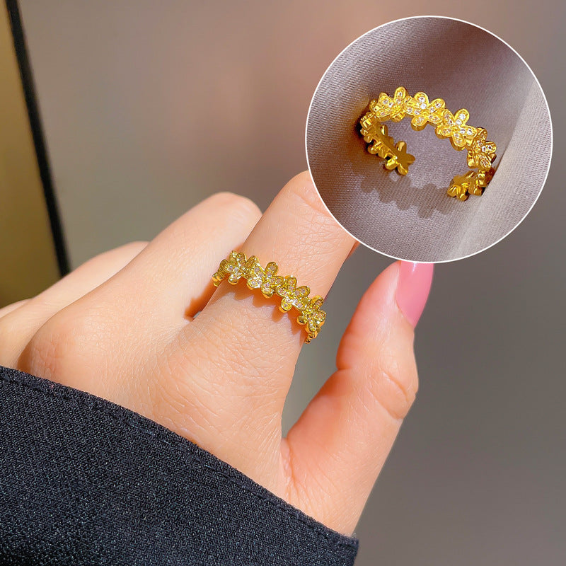 Minimalist Sweet Geometric Round Brass Plated Rhinestone Ring for Women and Men