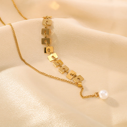 Collana con Ciondolo a Perla Asimmetrica Cava Geometrica Minimalista in Acciaio al Titanio Placcato Oro 18K su Catena O