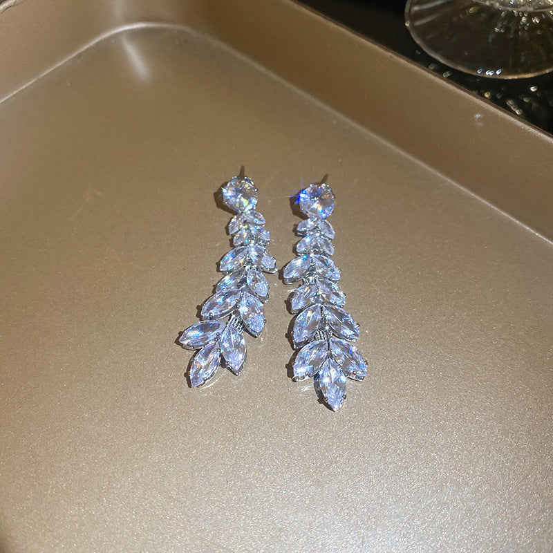 Elegante conjunto de collar con dije de espiga de circonita con aretes de borla para mujer, cadena de clavícula a la moda, joyería de lujo
