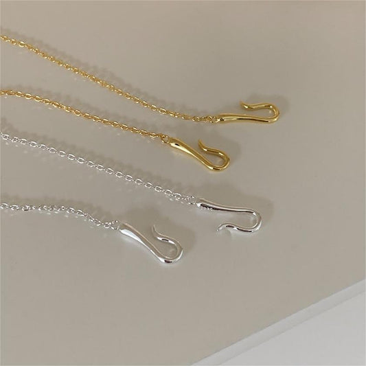Minimalist Geometric Silver Pendant Necklace in 925 Sterling Silver with Delicate Hook Clasp