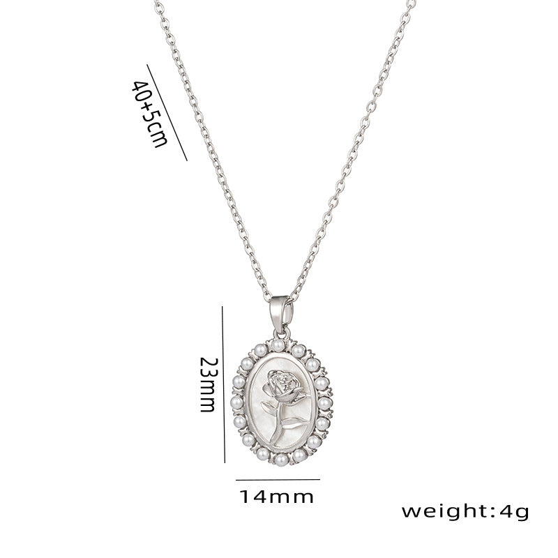 Elegante collar con colgante de moneda de oro rosa y concha blanca estilo francés para mujer con cadena de acero de titanio estética fresca y dulce e incrustaciones de diamantes de imitación