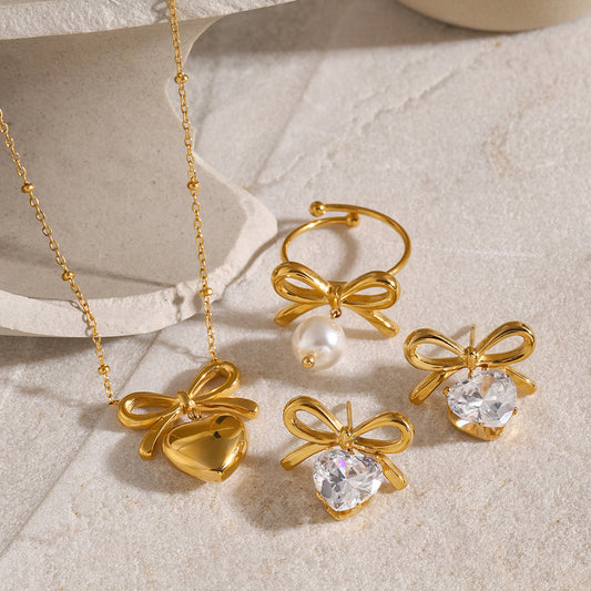 Collar con colgante de perlas con lazo de acero inoxidable chapado en oro de 18 quilates minimalista para mujer