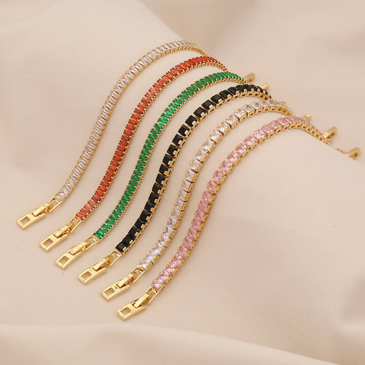 Bracciale quadrato geometrico alla moda da donna con zirconi intarsiati, accessorio chic minimalista da ufficio
