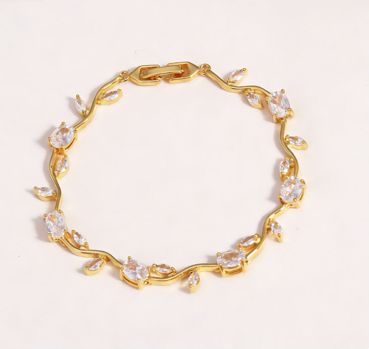 Elegant Gold Plated Brass Tulip Flower Bracelet with Rhinestone Gemstone Inlay for Women