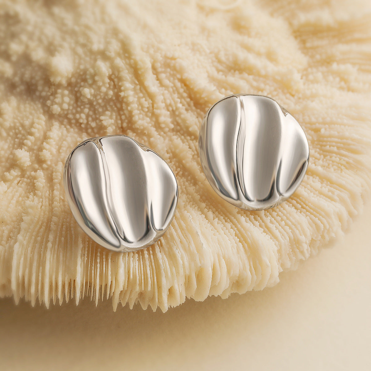 Orecchini a Cuore Geometrici Minimalisti in Rame con Placcatura in Oro 18K da Donna