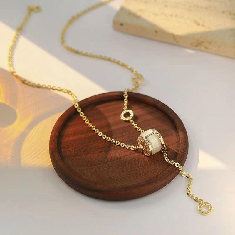 Luxury 18K Gold Plated Titanium Steel Cat's Eye Geometric Pendant Necklace Cuban Chain for Women