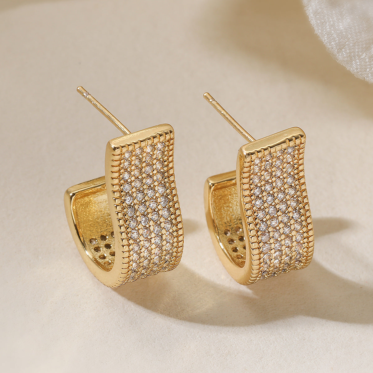 Minimalist Luxury Geometric Butterfly Brass Gold Plated Cubic Zirconia Stud Earrings for Women