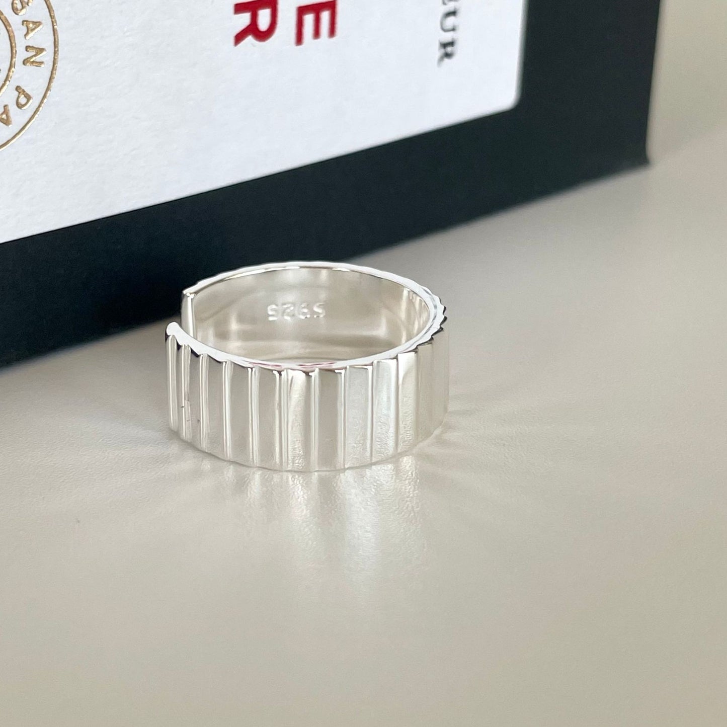 Anillo geométrico minimalista de plata de ley 925 para mujer