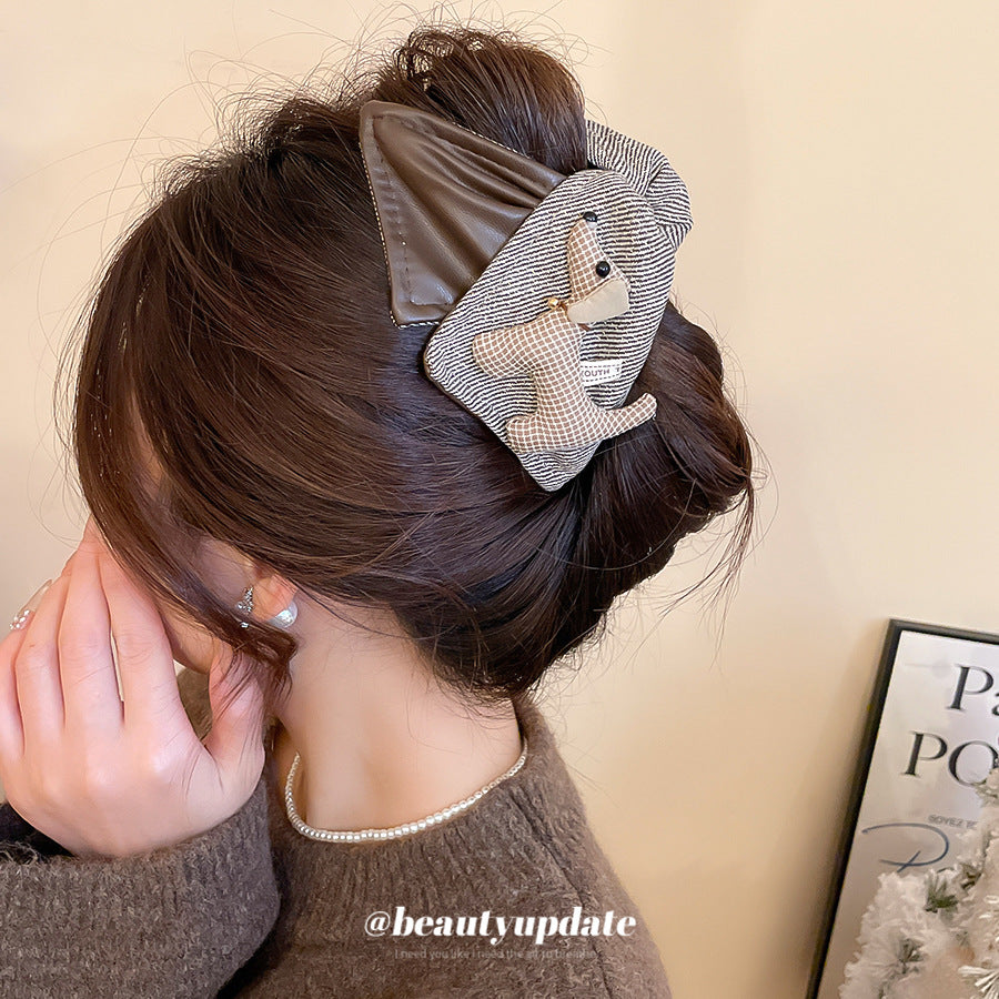 Minimalist Acrylic Dog-Shaped Claw Hair Clip with Geometric Triangle Design for Women, Luxury-Style Hair Accessory