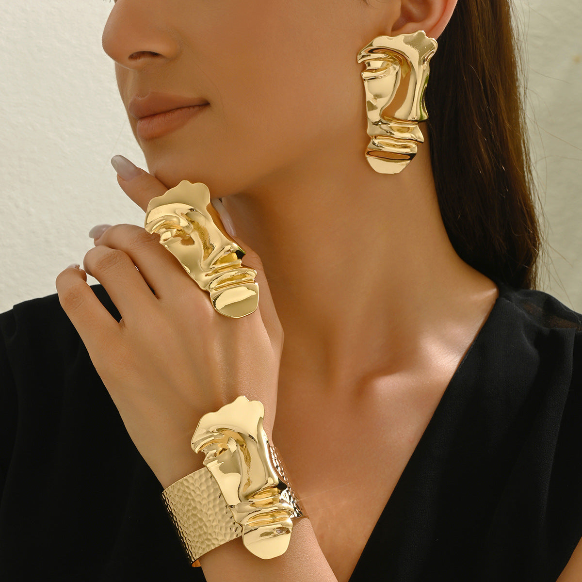 Orecchini, Anello e Bracciale in Lega da Donna con Design a Faccia Espressiva alla Moda, Motivo Geometrico e Finitura Galvanica