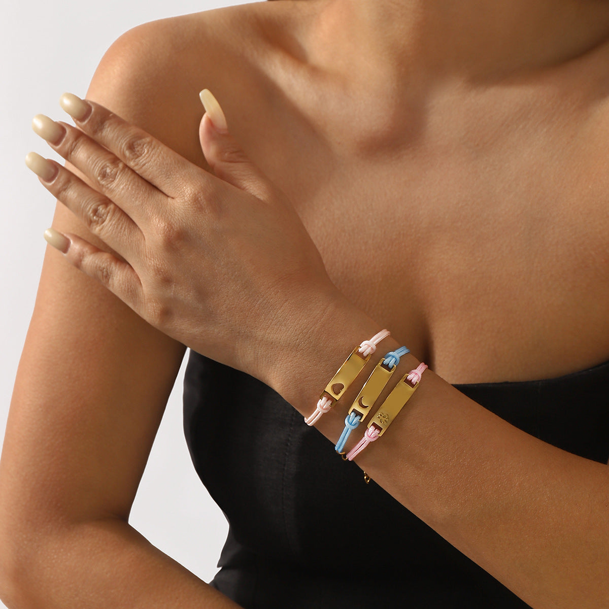 Bracciale personalizzato in acciaio inossidabile con luna cava e cuore, con cordino colorato, da donna