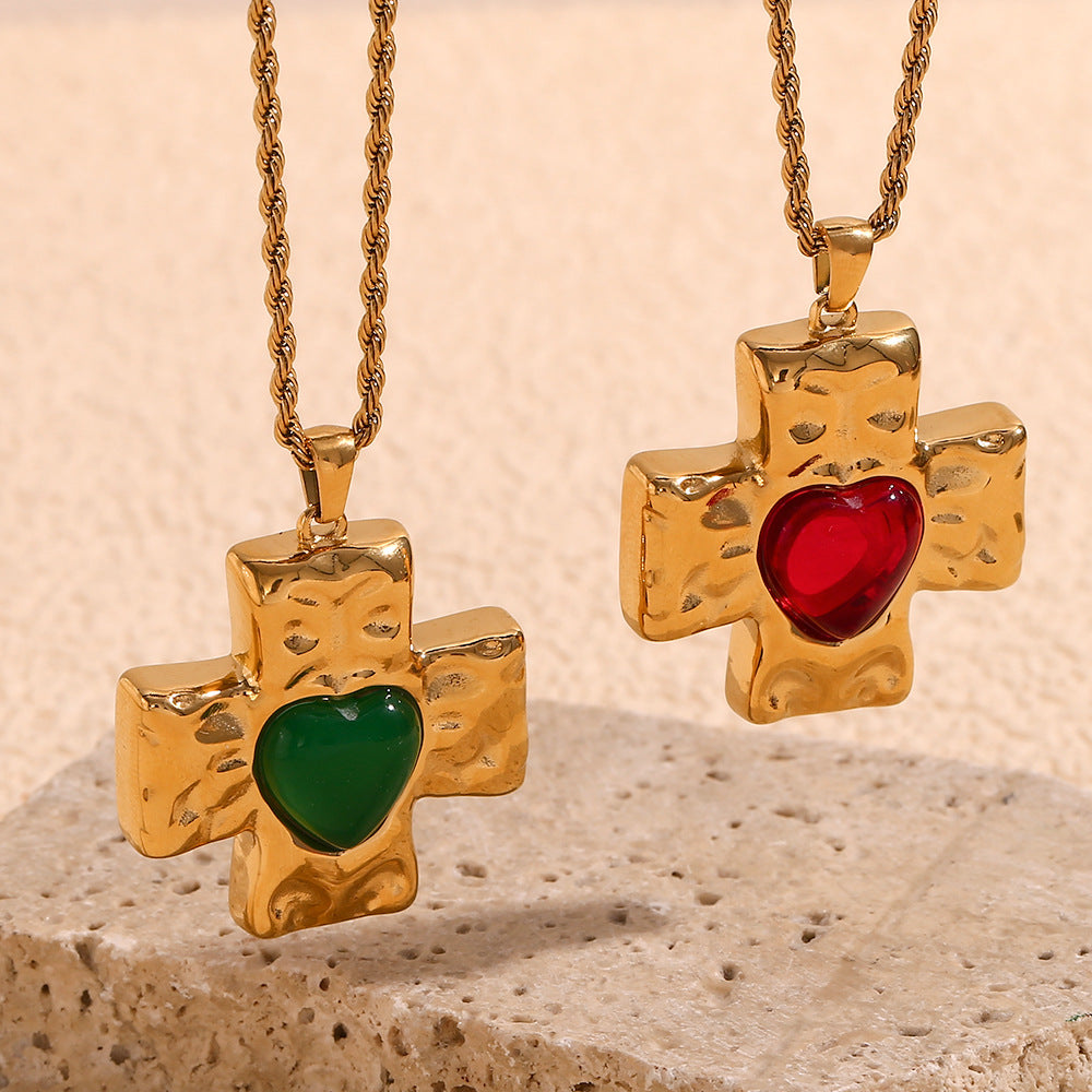Collana con ciondolo a forma di cuore e croce, stile vintage francese, in acciaio inossidabile placcato oro 18 carati con finitura martellata