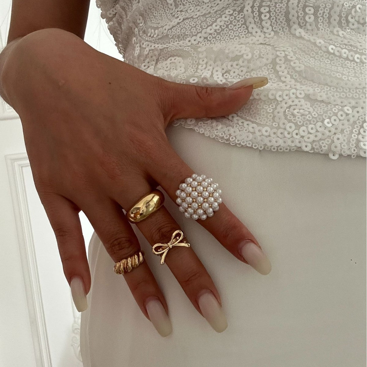 Fashion Minimalist Alloy Bow Ring with Rhinestone and Imitation Pearl