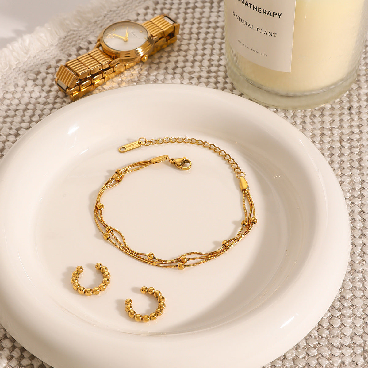 Pulsera apilable multicapa de acero inoxidable chapado en oro con diseño lineal geométrico para mujer