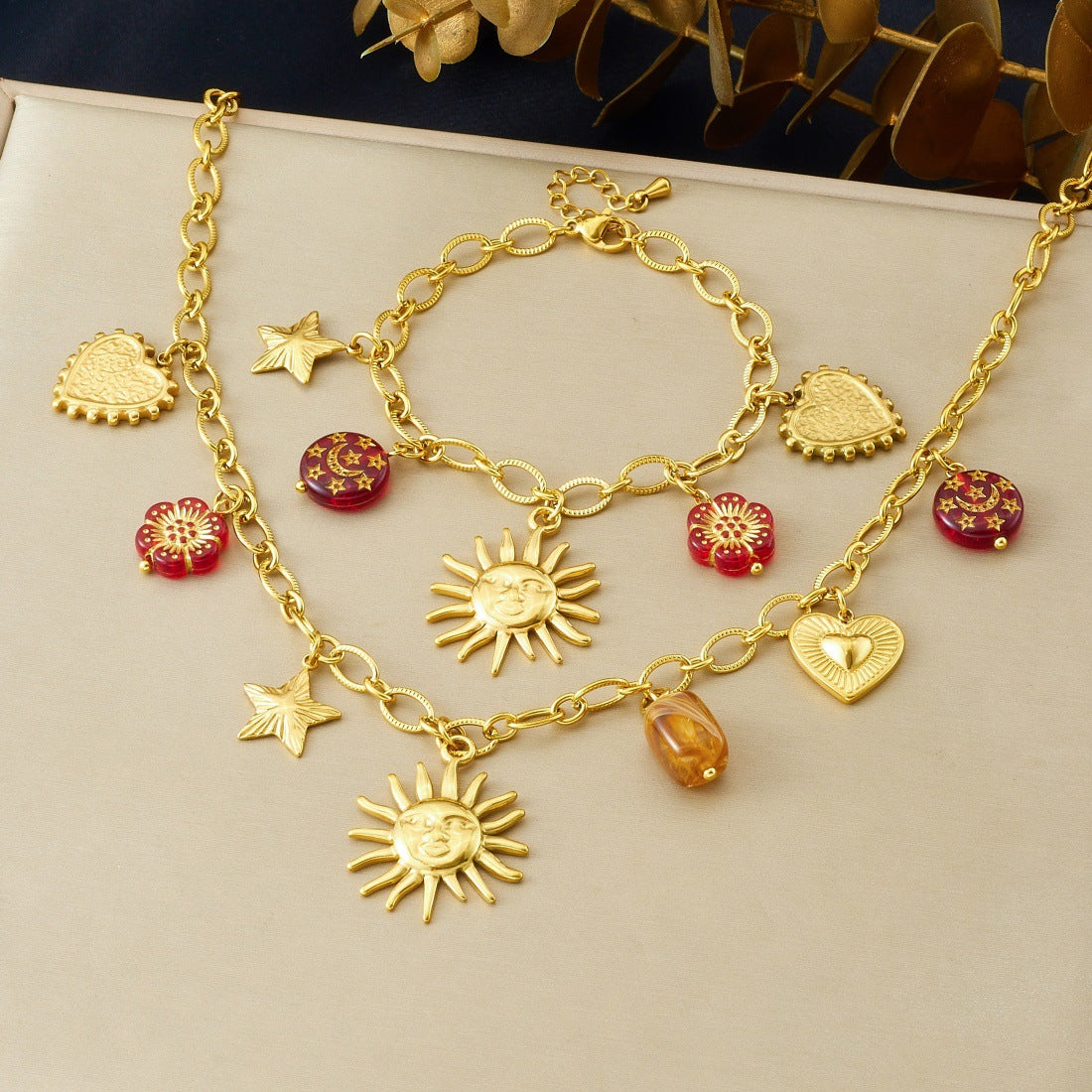 Vintage Elegant Round Heart Floral Stainless Steel Plated Pendant Necklace and Bracelet Set for Women with Cable Chain