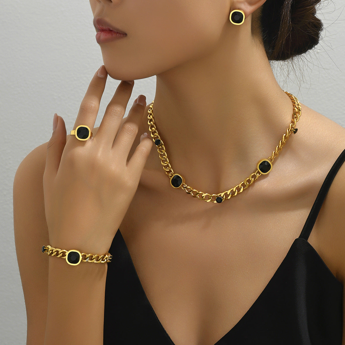 Set di Orecchini Anello Bracciale Rame Geometrico Minimalista di Lusso con Intarsio di Strass e Delicata Collana a Clavicola