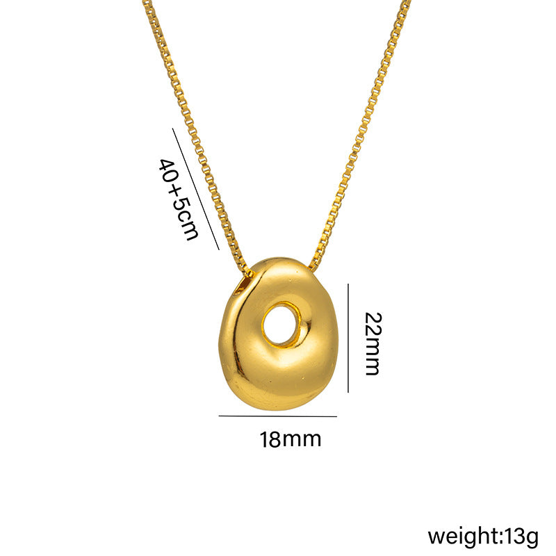 Bonito collar con dije de burbuja en forma de letra Q, estilo Q, de acero de titanio con chapado en oro de 18 quilates para mujer