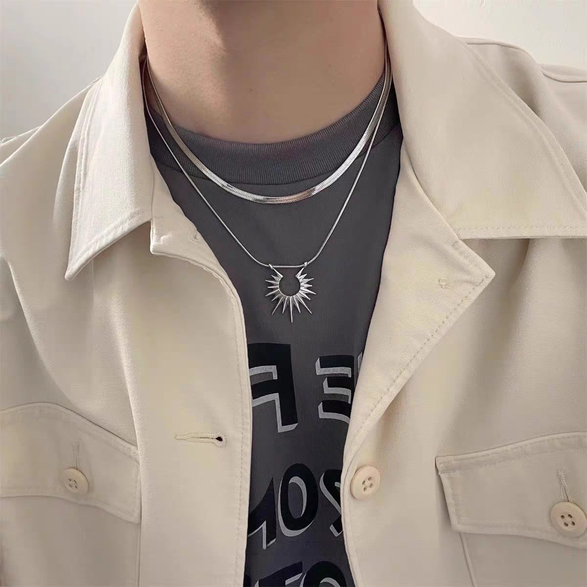 Collar Unisex de Doble Capa Apilado con Cadena de Serpiente y Acero de Titanio con Colgante de Cristal