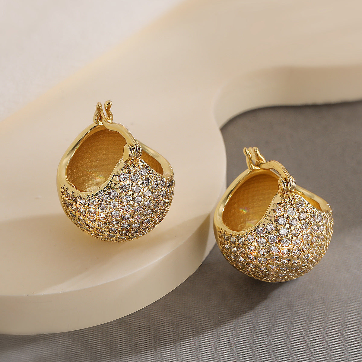 Vintage-Inspired Irregular Geometric Earrings for Women Made of Copper with Real Gold Plating and Zirconia Accents