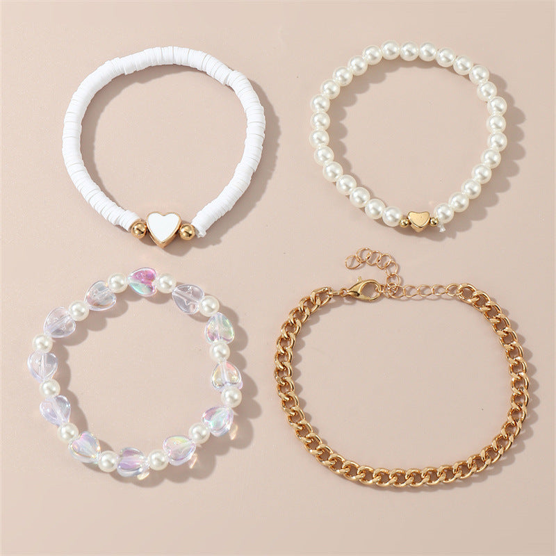Pulsera de Cuentas en Forma de Corazón Minimalista Hecha a Mano para Niños con Perlas de Resina y Acentos de Arcilla Suave