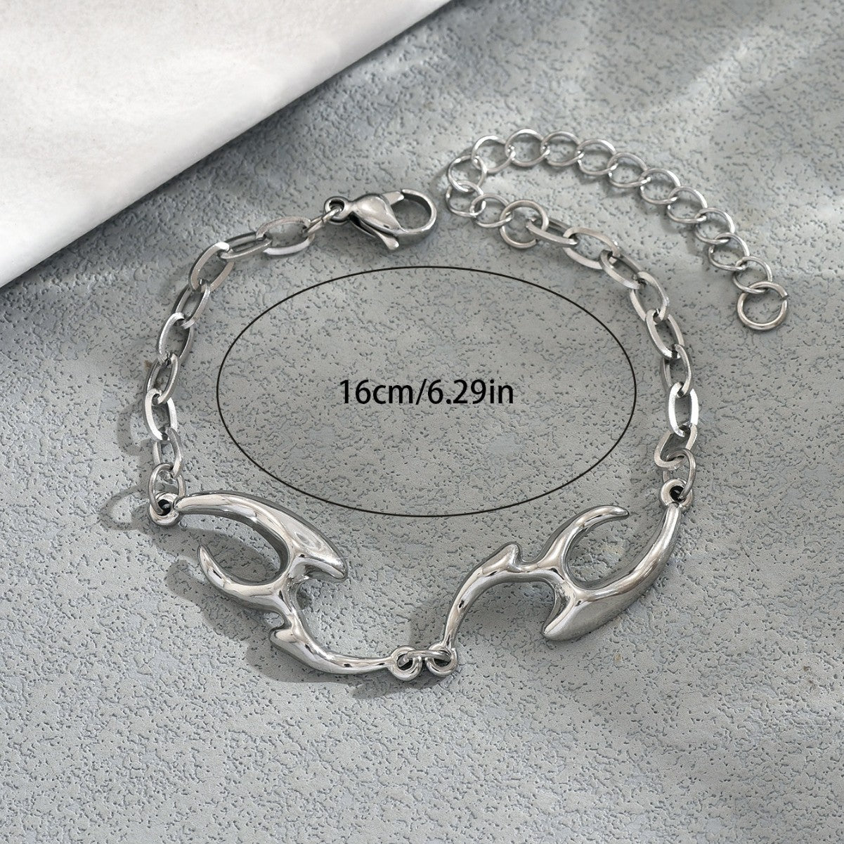 Pulsera Minimalista de Aleación de Zinc con Forma Irregular Geométrica, Chapada para Mujeres y Hombres con Anillo Ovalado Lineal y Diseño Cuadrilátero