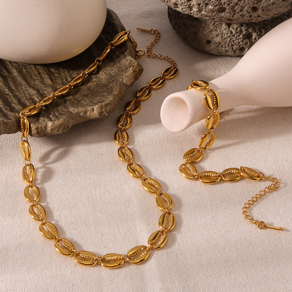 Minimalist Shell-Shaped Pendant Necklace and Bracelet Set in Stainless Steel with 18K Gold Plating for Women