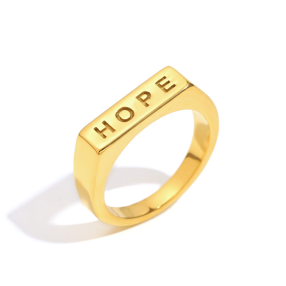 Anello da donna minimalista in acciaio inossidabile a forma di lettera con placcatura in oro 18K