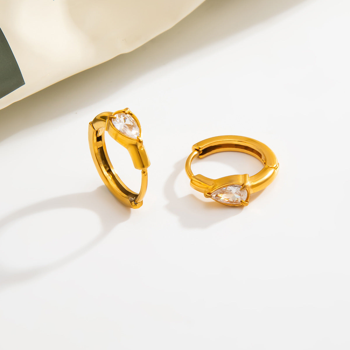 Luxury Elegant Teardrop Geometric PVD Stainless Steel Cubic Zirconia Earrings for Women