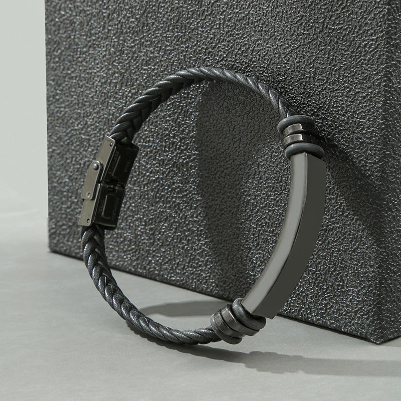 Fashionable Geometric Stainless Steel Braided Bracelet with Plating Finish for Women
