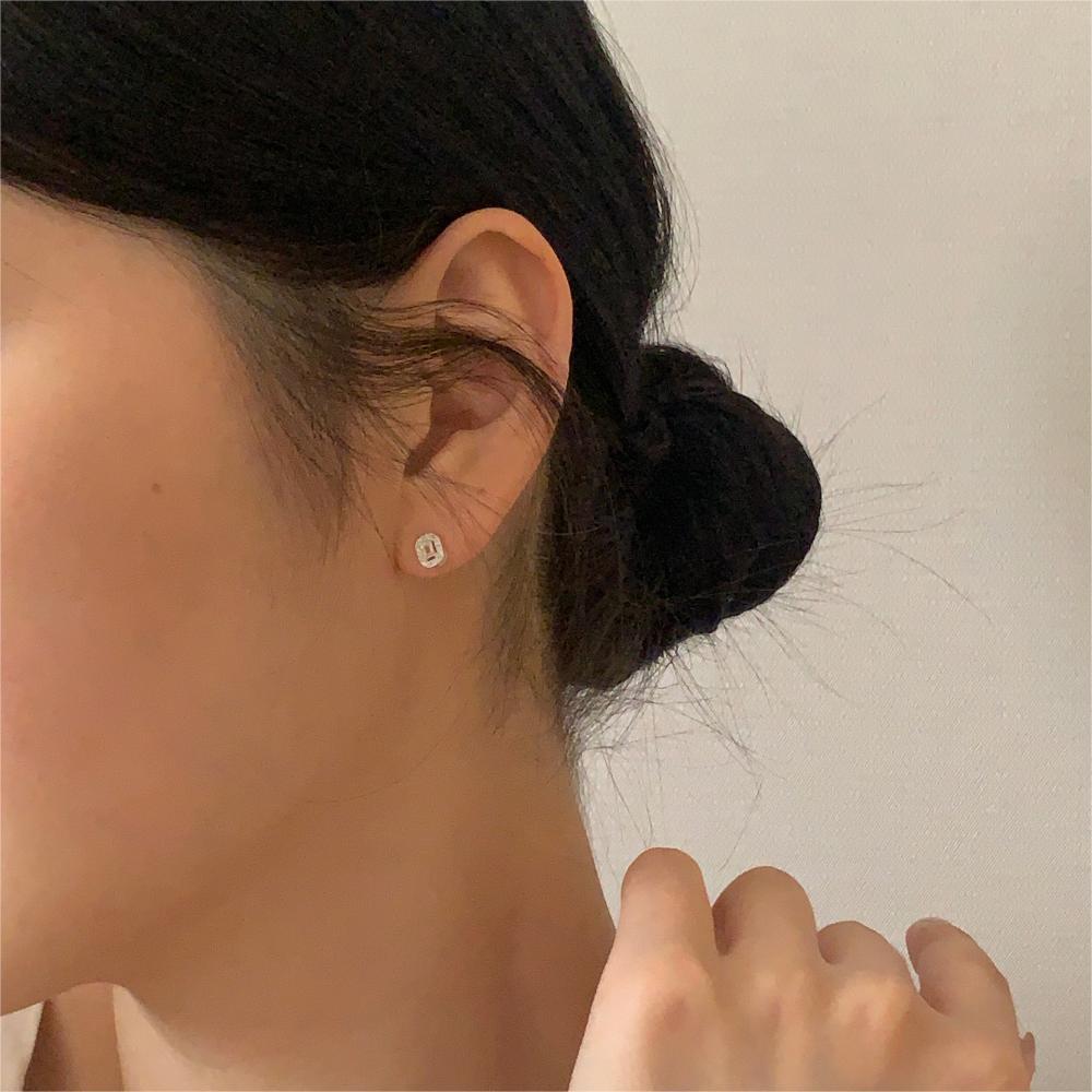 Minimalist Letter-Shaped 925 Sterling Silver Stud Earrings with Zircon Inlay, Polished Finish