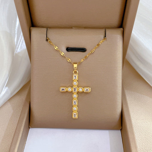 Collana con croce in acciaio al titanio di lusso vintage con intarsio di zirconi
