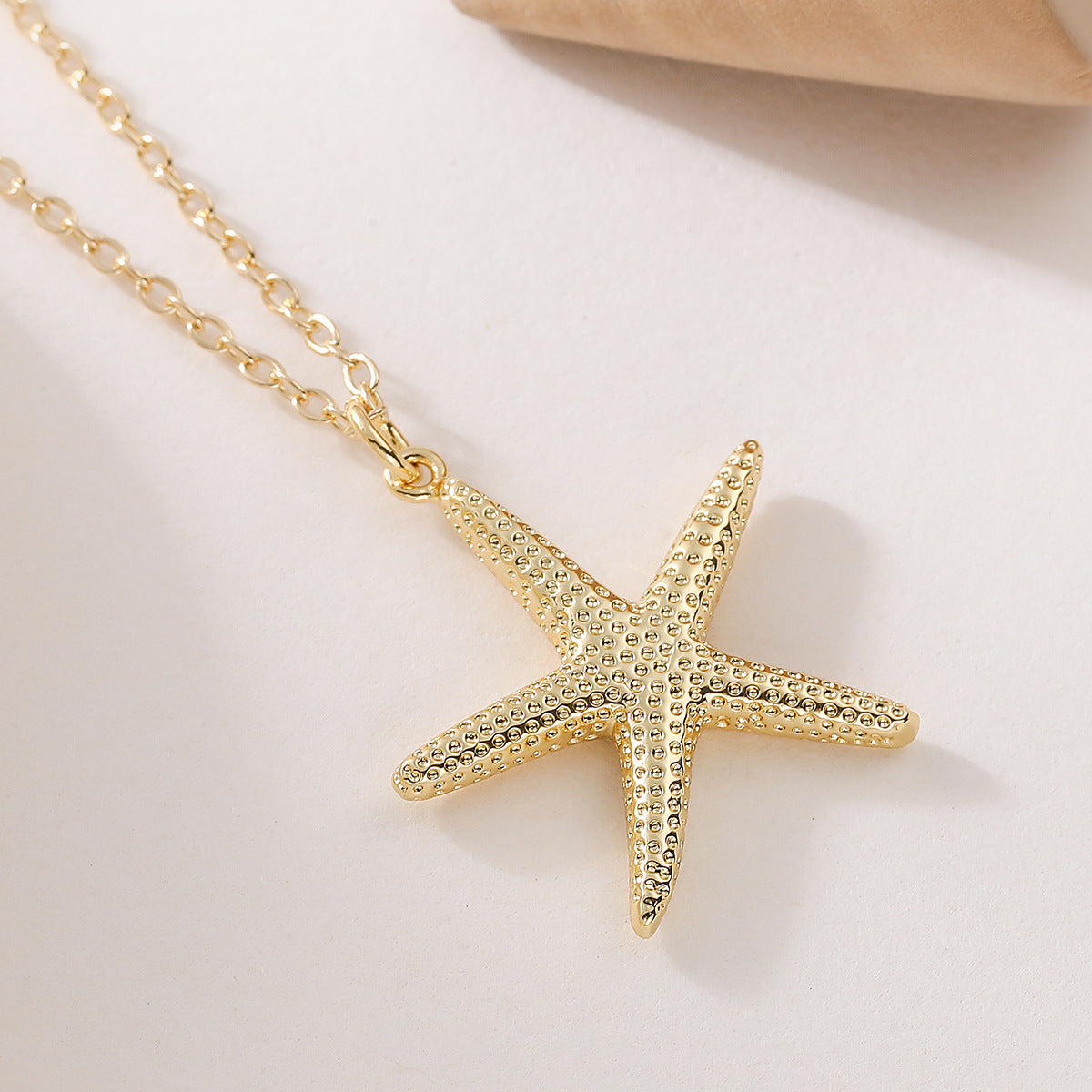 Elegant 18K Gold Plated Brass Starfish Cubic Zirconia Pendant Necklace for Women