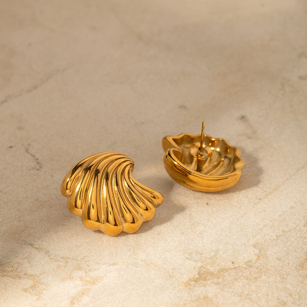 Geometric Titanium Steel Earrings with 18K Gold Plating, Shell-Shaped Studs for Women, Fashionable and Versatile Ear Jewelry