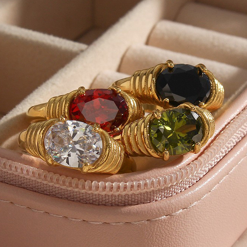 Anello ovale minimalista alla moda con zirconi in acciaio inossidabile con finitura placcata da donna