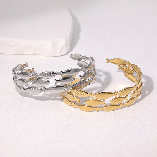 Minimalist Fish-Shaped Stainless Steel Bracelet for Women with 18K Gold Plating and Titanium Steel Construction