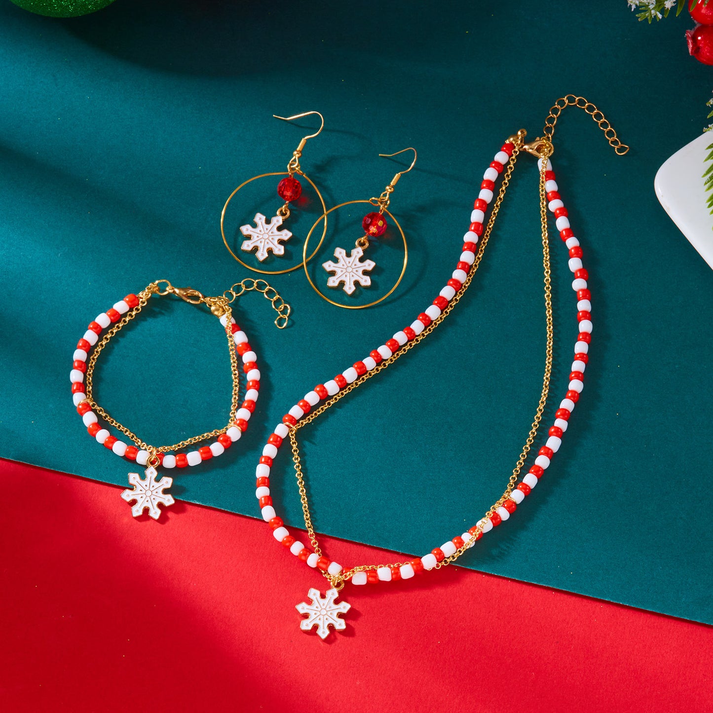 Fashion-Forward Christmas Necklace Set with Snowflake and Deer Pendant, Alloy Chain, Earrings and Bracelet, Women's Holiday Jewelry
