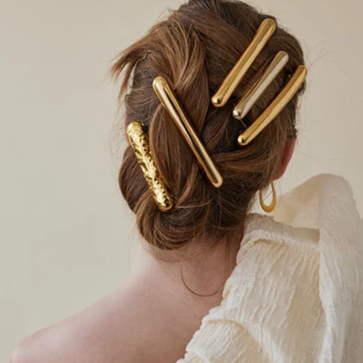 Minimalist Geometric Line Stainless Steel Hair Clip for Women with Plated Finish
