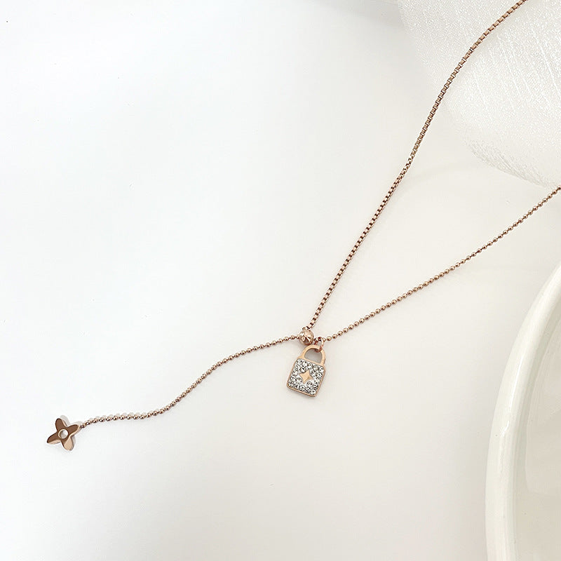 Minimalist Industrial Lock Pendant Necklace for Women Stainless Steel Geometric Clavicle Chain with Adjustable Length