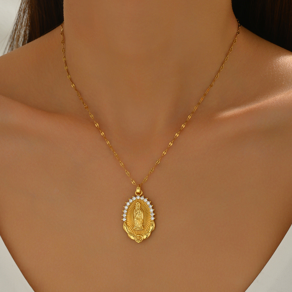 Collar vintage con colgante geométrico para mujer con incrustaciones de circonitas en cadena de cobre