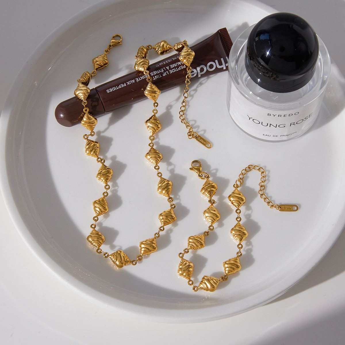 Collana Minimalista da Donna in Acciaio al Titanio a Forma di Pane con Finitura Placcata Set Bracciali in Acciaio Inossidabile