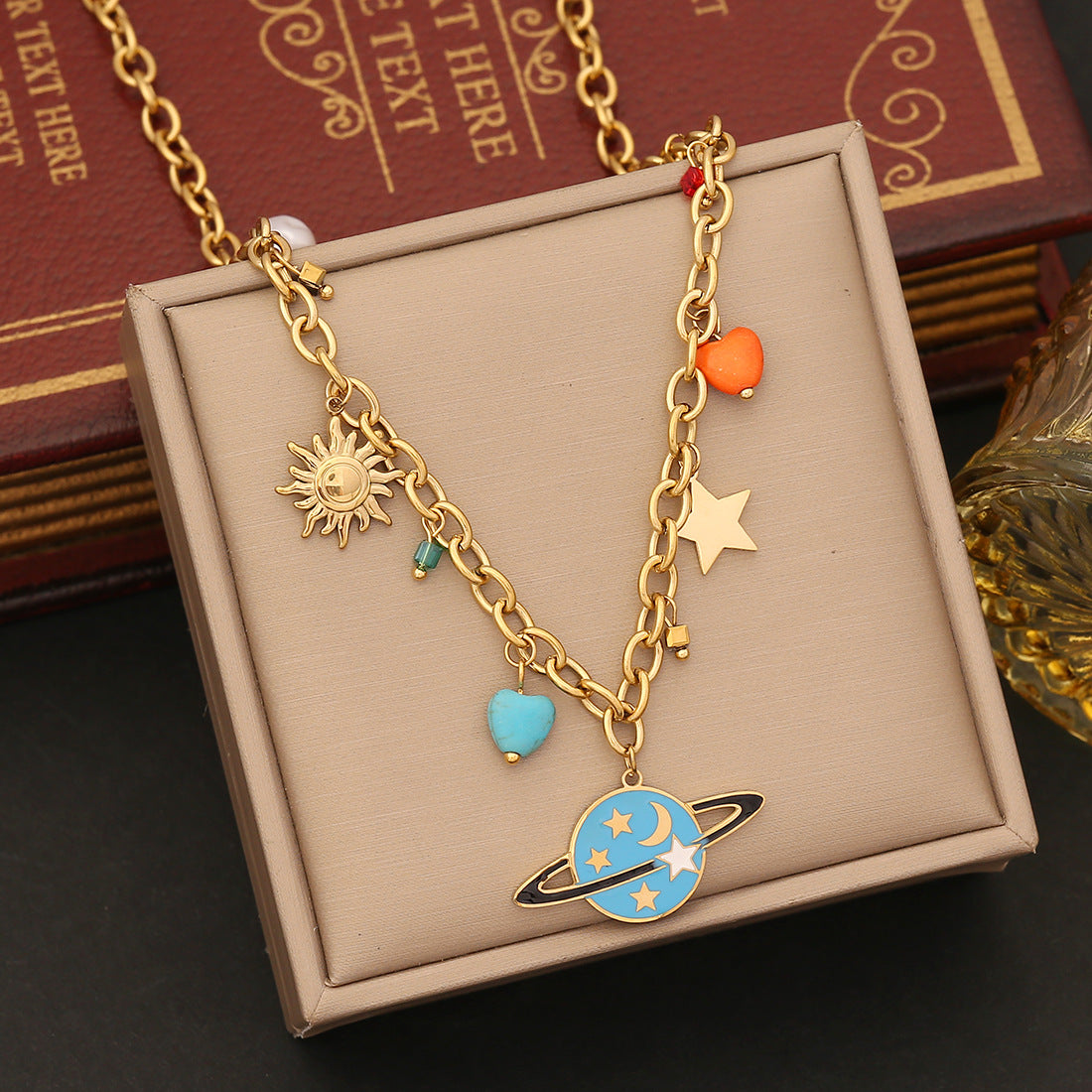 Elegante Collana da Donna in Acciaio Inossidabile a Cuore con Ciondolo in Vetro Colorato e Finitura Galvanizzata