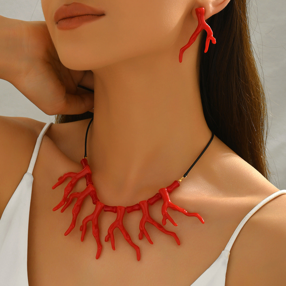 Set di Orecchini e Collana Geometrici alla Moda con Design a Corallo in Lega di Zinco con Finitura Elettroplaccata per Donne