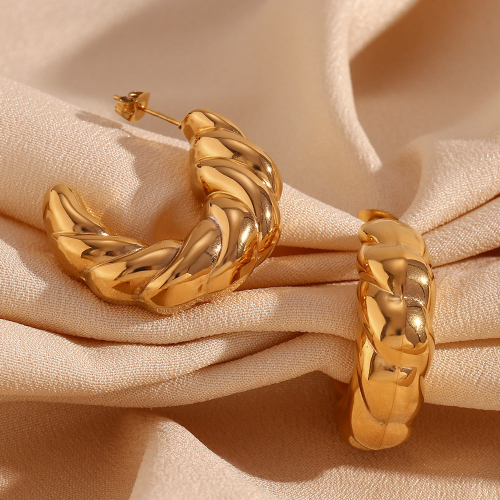 Fashionable Minimalist Hollow Crescent Moon and Ram Horn Shaped Earrings for Women in Stainless Steel with 18K Gold Plating