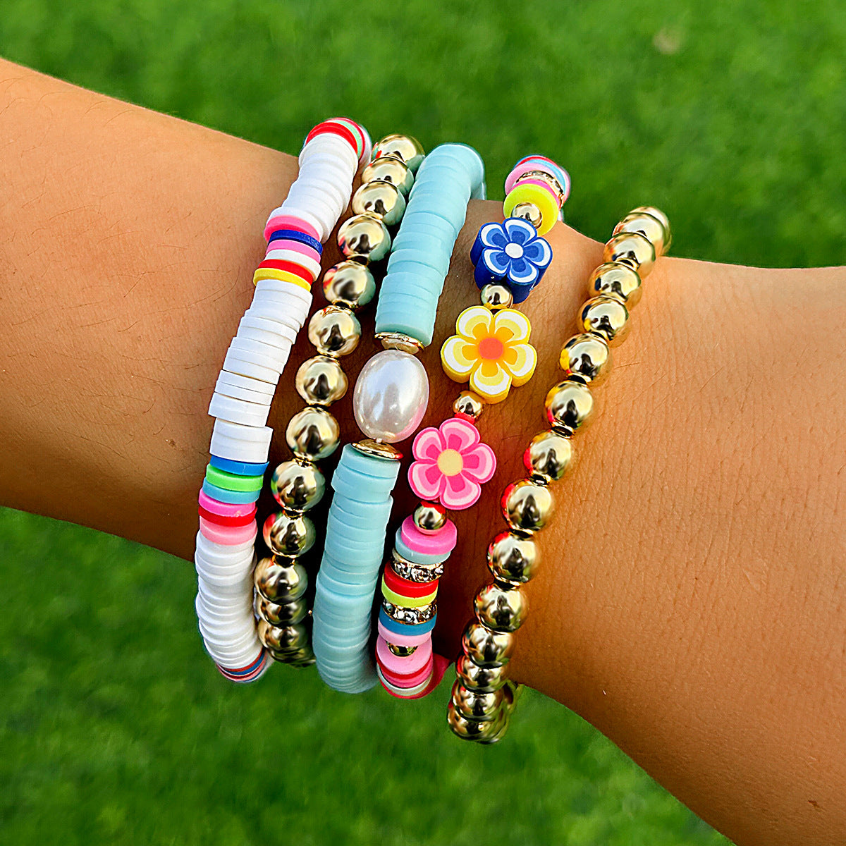 Bohemian Daisy Pearl Beaded Bracelet Set with Floral and Geometric Design for Women