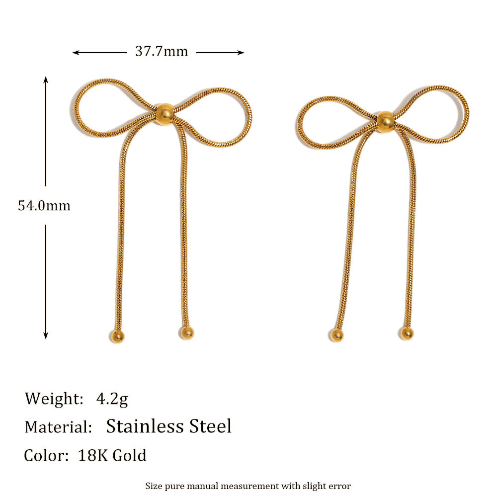 Orecchini da donna in acciaio inossidabile placcati oro 18 carati a forma di farfalla alla moda
