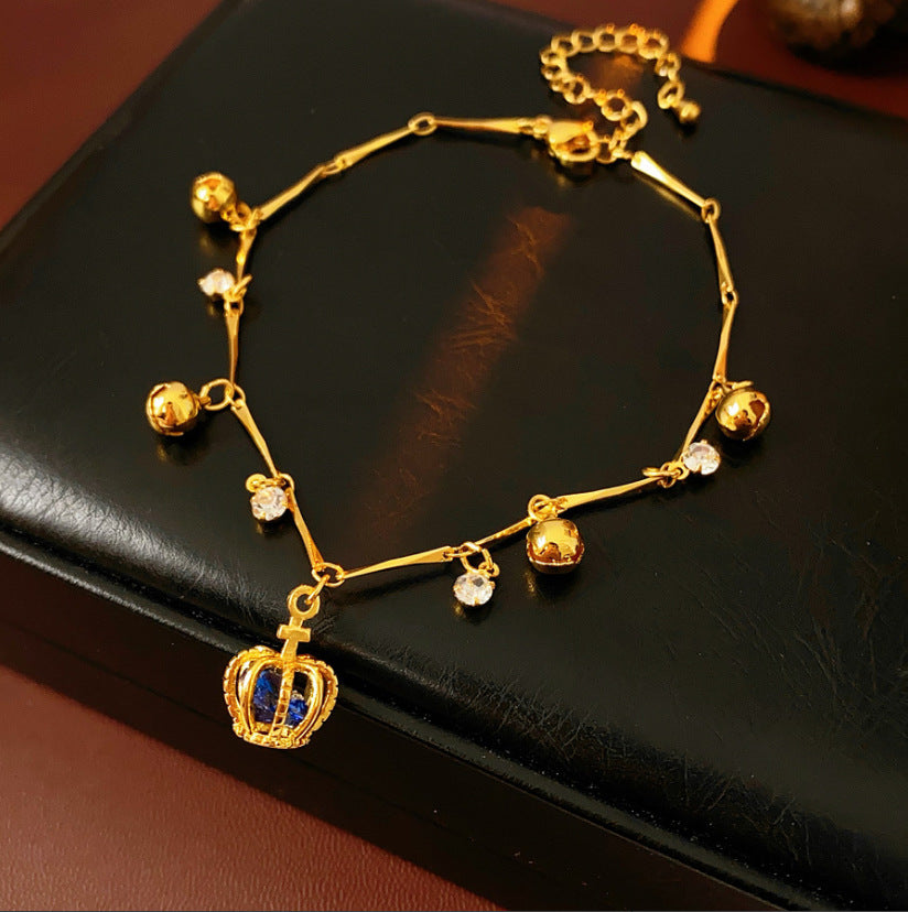 Elegant Heart-Shaped Gold-Plated Zirconia Bracelet for Women with Delicate Luxury Aesthetic